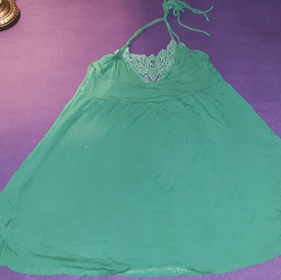 Cute Halter Top - Picture 3 of 5